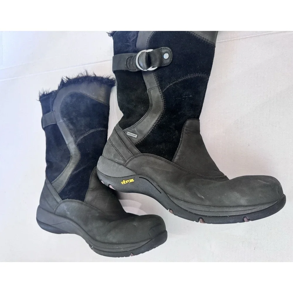 Vibram  Womens Black Winter Boots Size 39 With Faux Fur Leather Upper‎